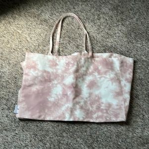 Oversized canvas tote